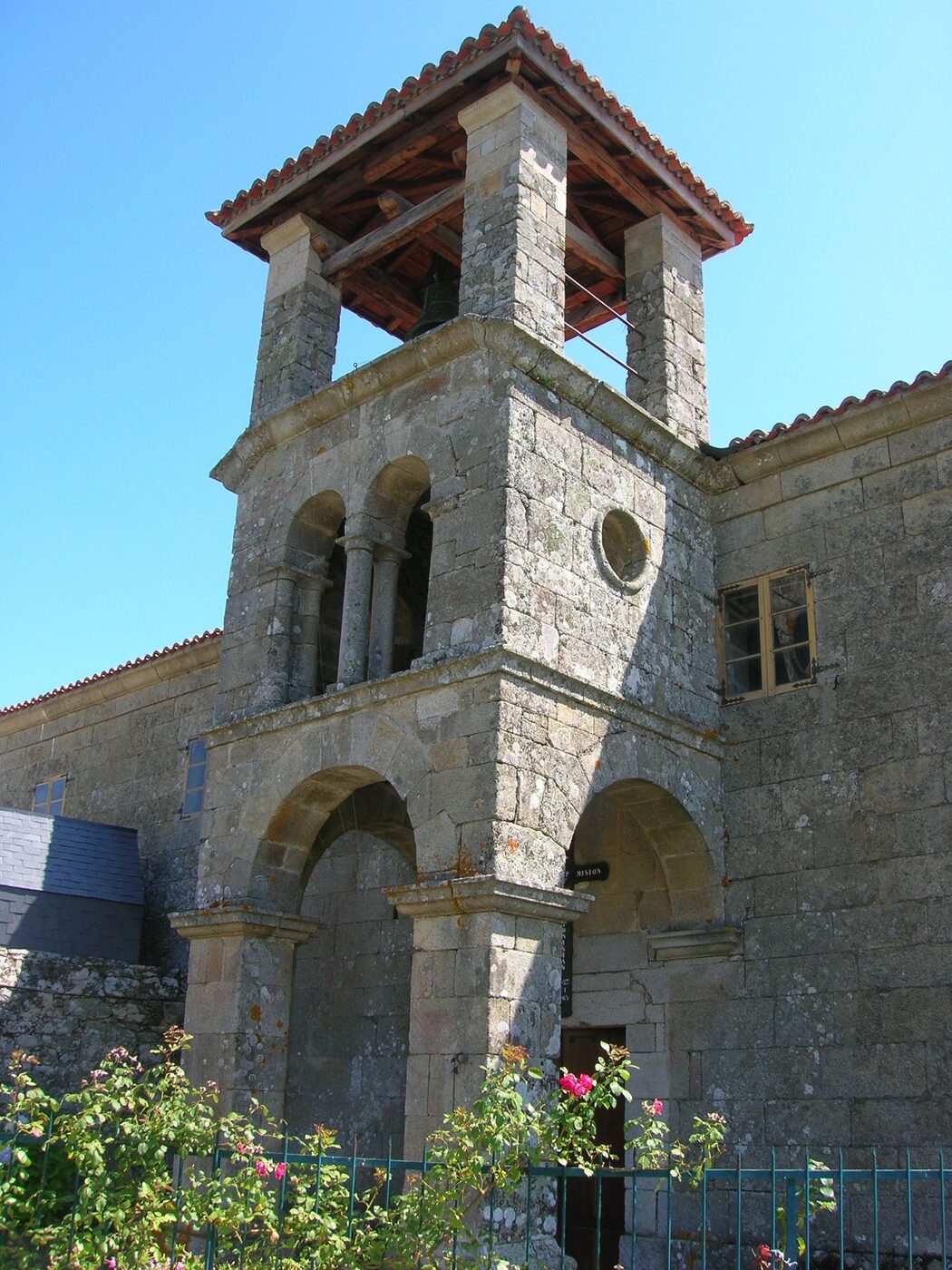 Igrexa de San Miguel de Rosende en Sober