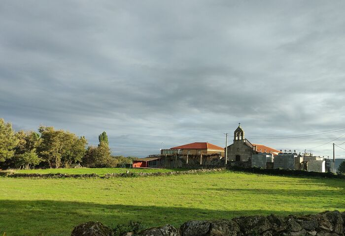 Igrexa de San Pedro de Bulso