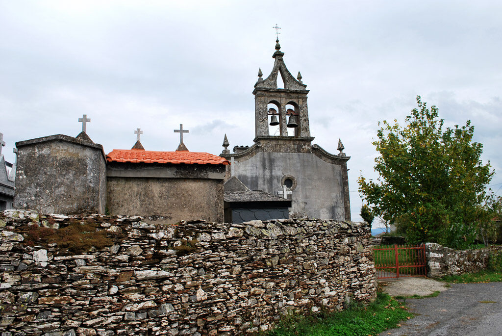 Igrexa de San Cosmede de Fiolleda en Monforte de Lemos