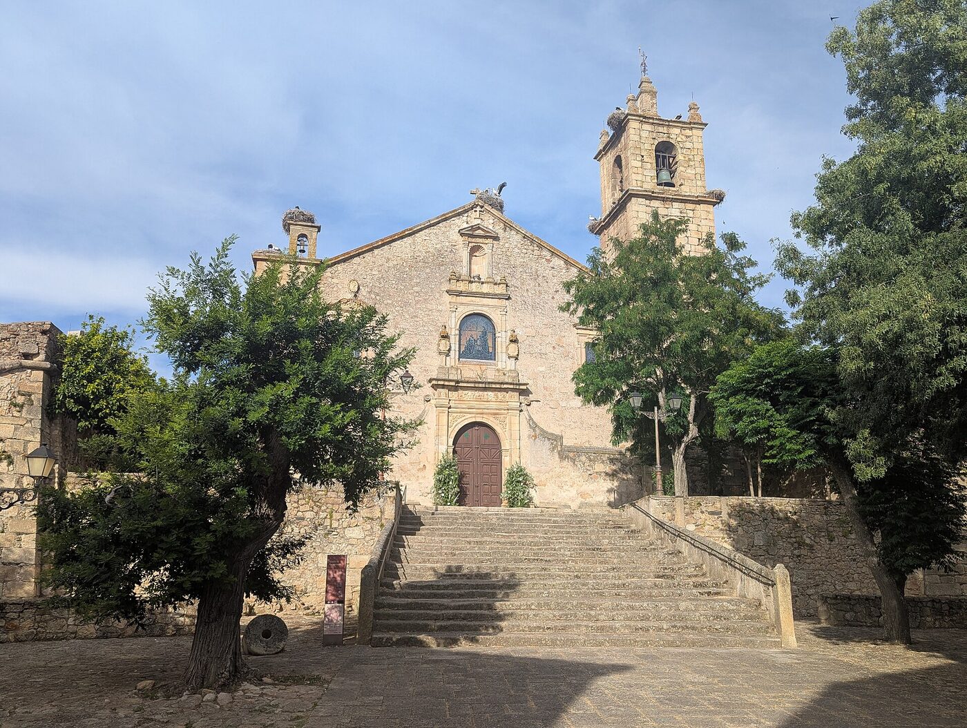 Iglesia de Nuestra Señora de Rocamador en Valencia de Alcántara