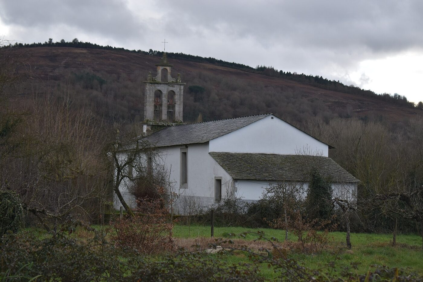 Igrexa de Santa Comba de Fornelas en A Pobra do Brollón