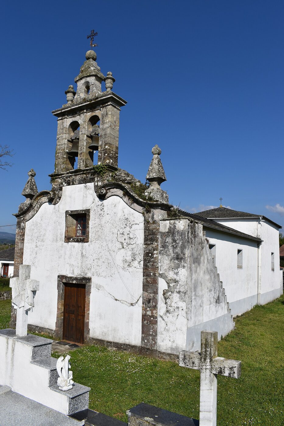 Igrexa de San Pedro de Cereixa en A Pobra do Brollón