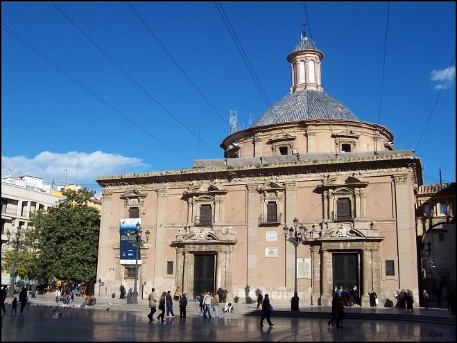 Basílica de la Mare de Déu dels Desemparats en Valencia