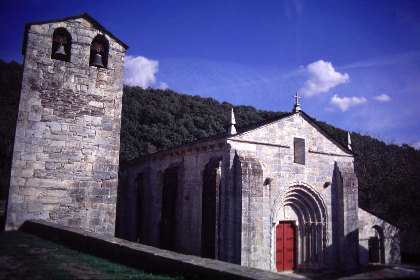 Igrexa de San Pedro Fiz do Hospital en A Cruz do Incio