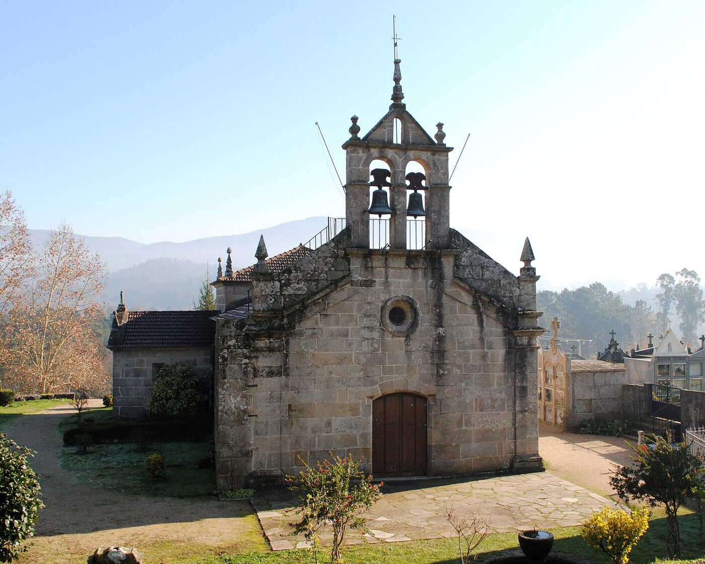 Igrexa de San Simón de Lira en Salvaterra de Miño