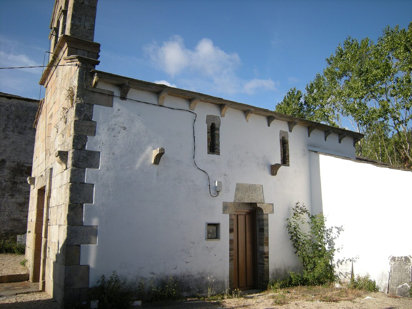 Igrexa de San Miguel de Vila de Mouros en O Incio