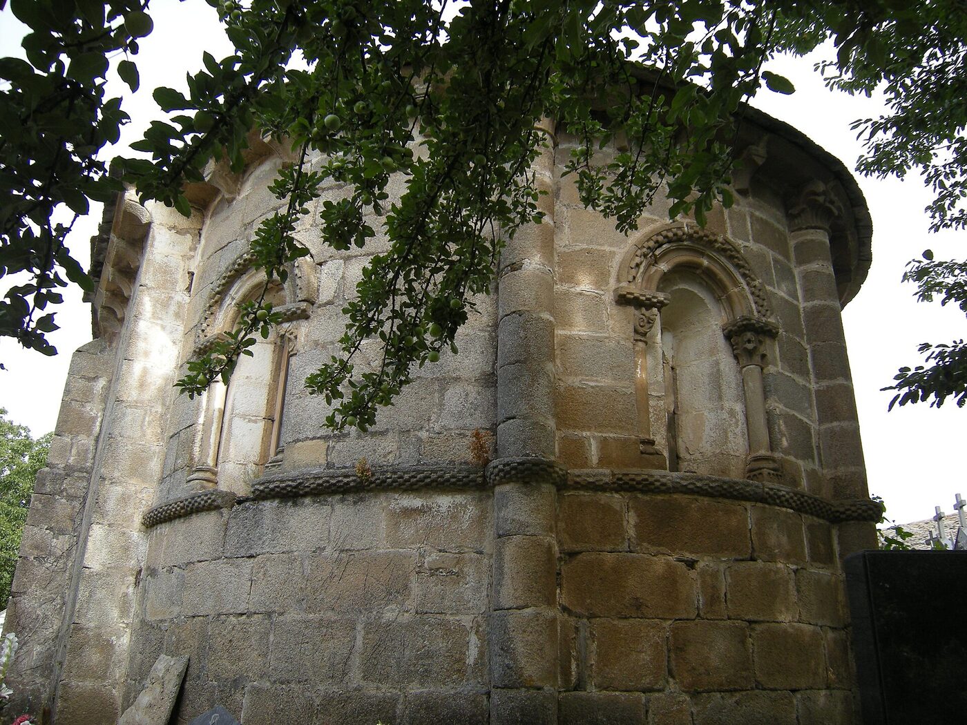Igrexa de San Salvador de Vilar de Sarria en Sarria