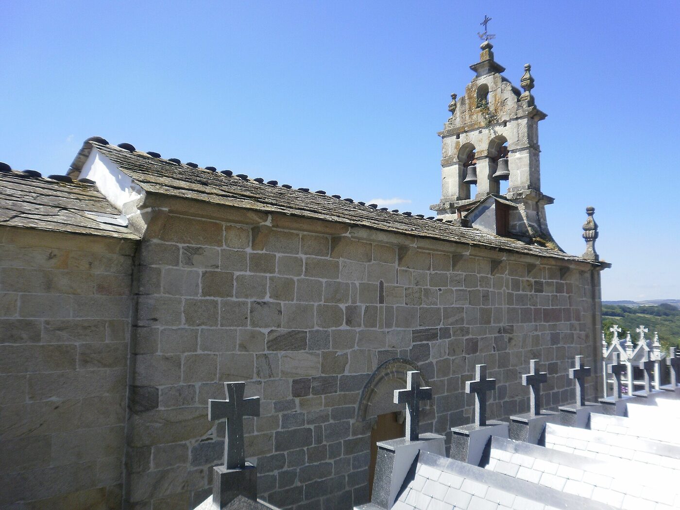 Igrexa de San Miguel de Biville en Sarria