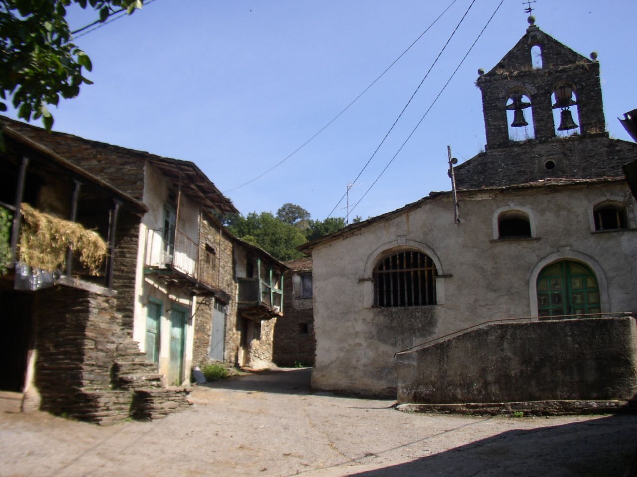Igrexa de Santiago de Renche en Samos