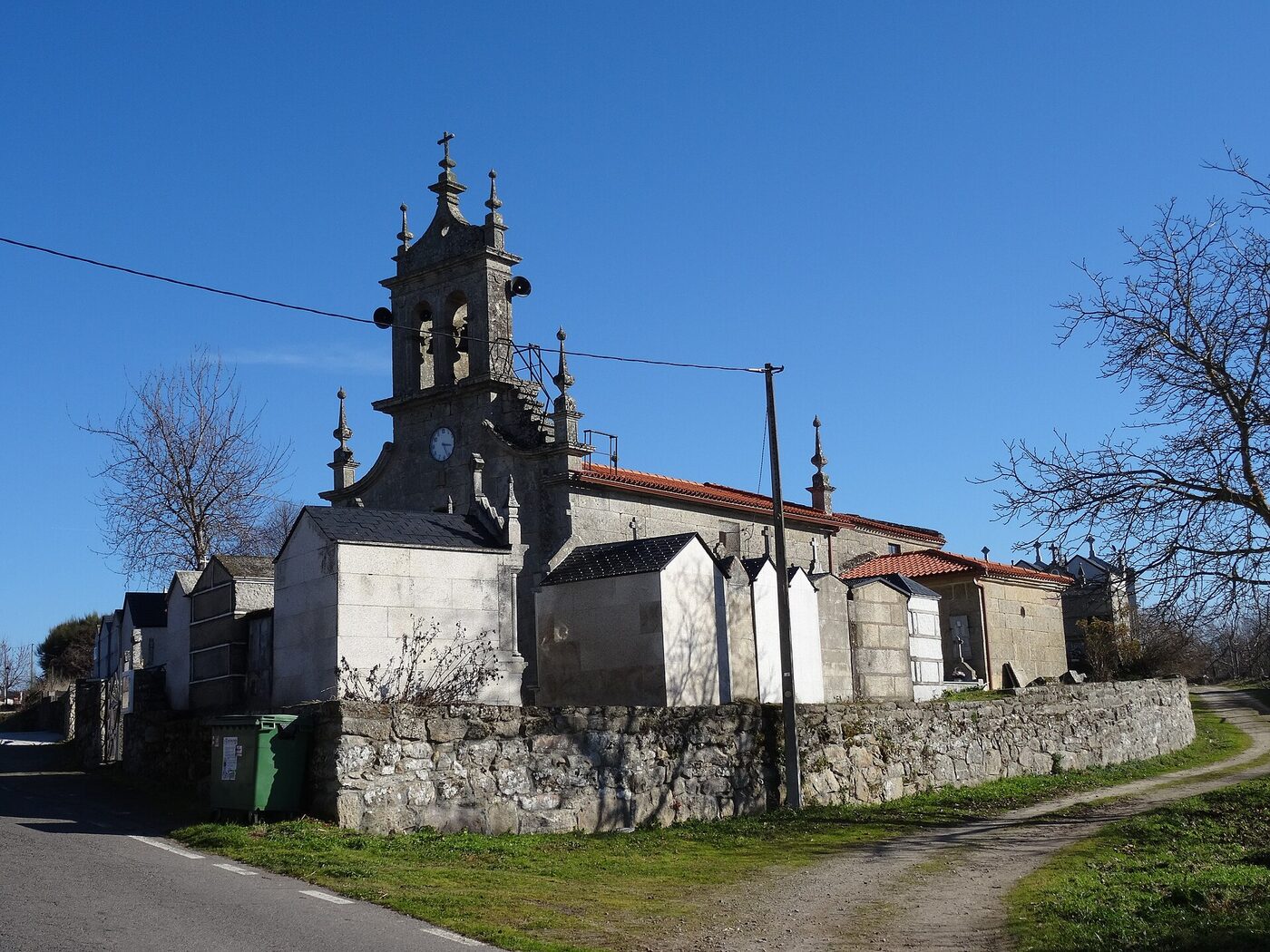 Igrexa de Santa María das Neves das Chás en Oímbra