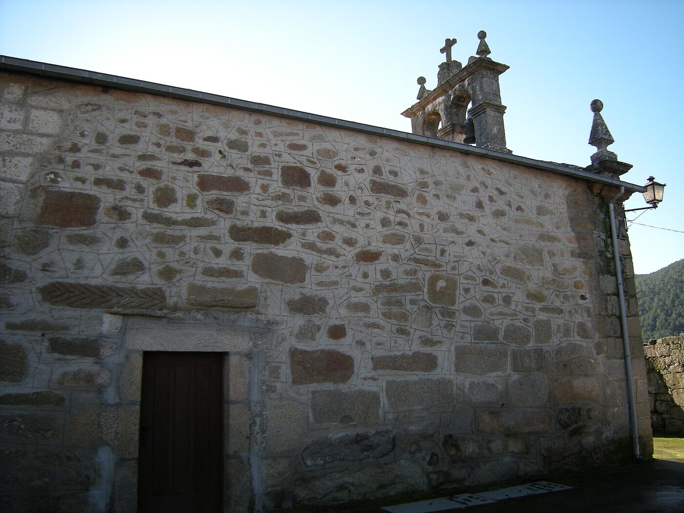 Igrexa de San Pedro de Queizás en Verín