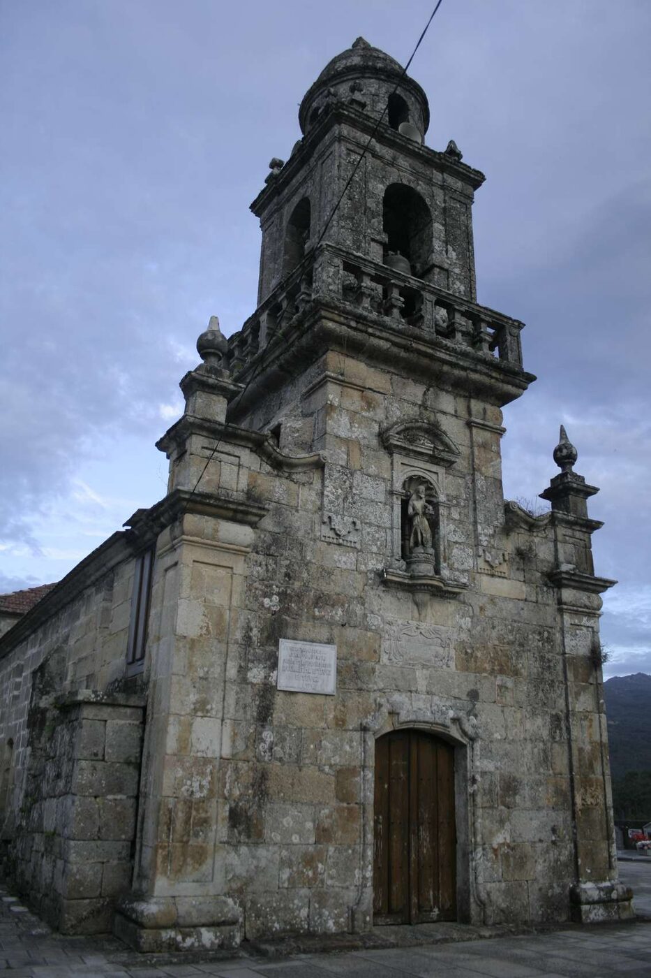 Igrexa de San Xoán de Crespos en Padrenda