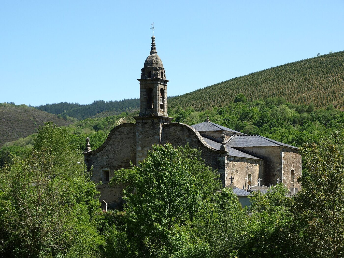 Igrexa de San Xulián de Freixo en A Fonsagrada