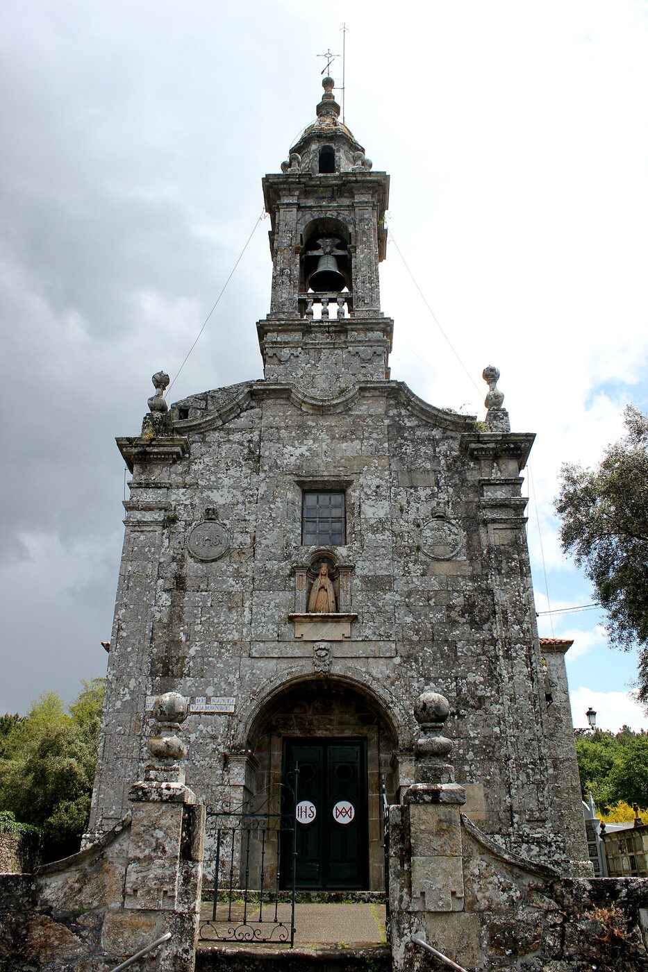 Igrexa de Santa María de Baamonde en Teo