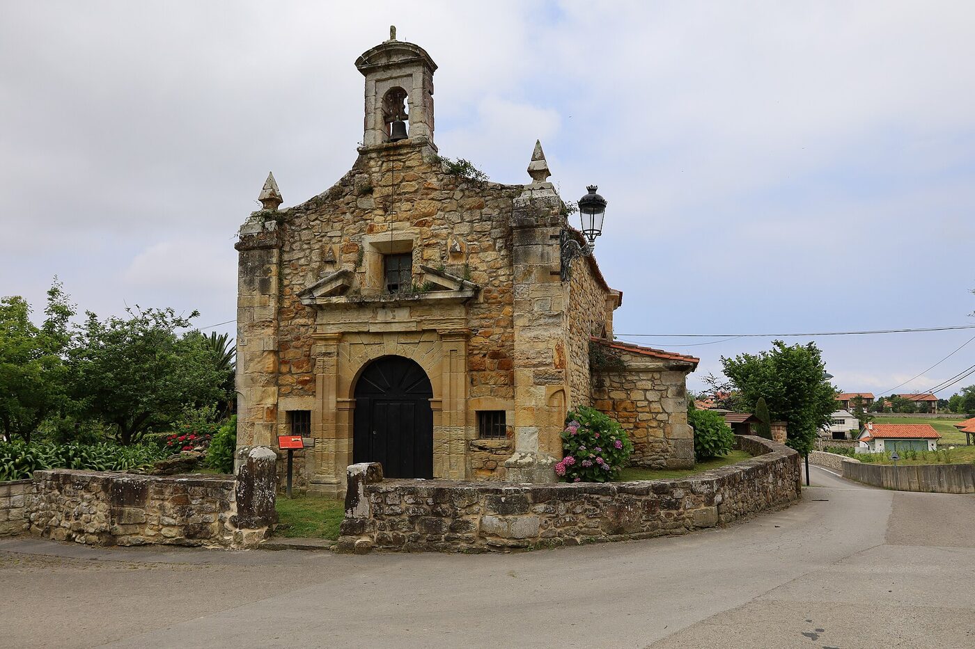 Ermita de San Antonio en Ribamontán al Mar