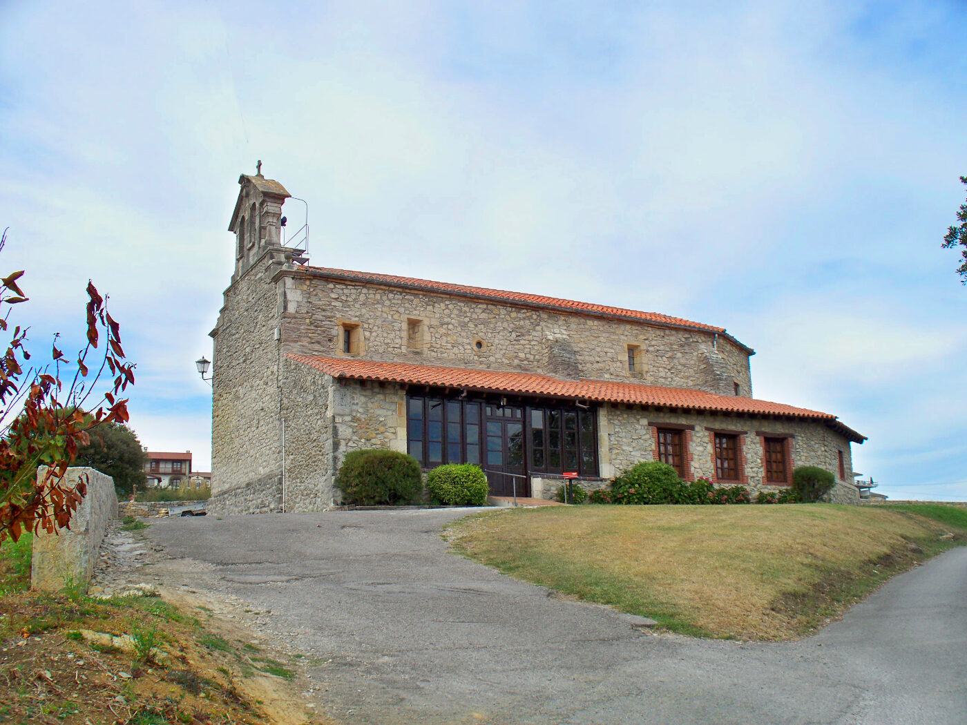 Iglesia de San Félix en Ribamontán al Mar