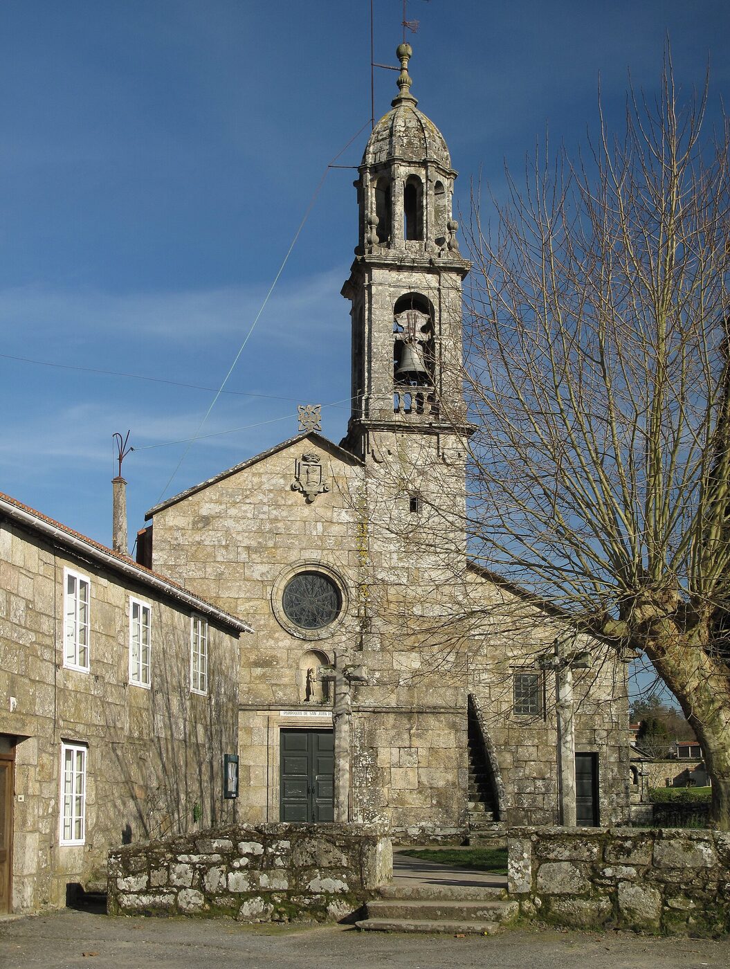 Igrexa de San Xoán de Calo en Teo
