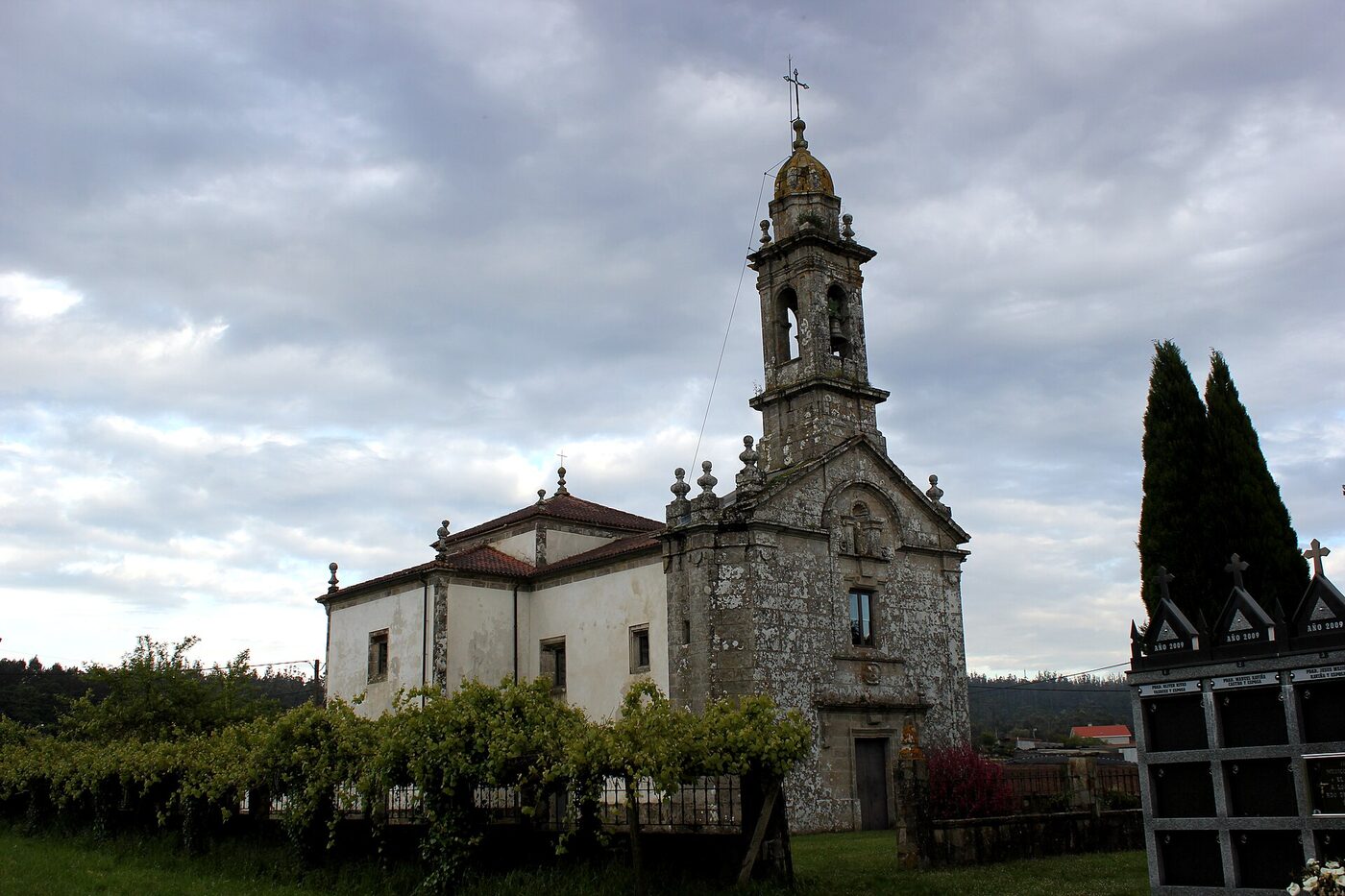Igrexa de Santa María de Lamas en Boqueixón