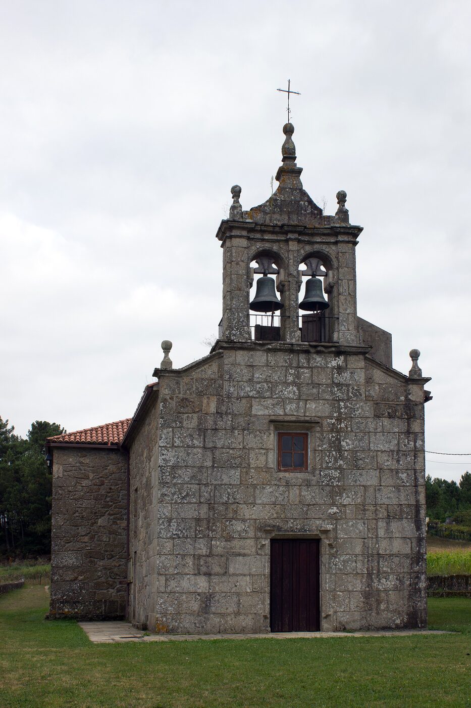 Igrexa de San Miguel de Cora en A Estrada