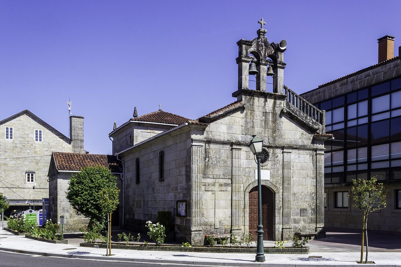 Igrexa de Nosa Señora de Lurdes de Mondariz Balneario en Mondariz Balneario