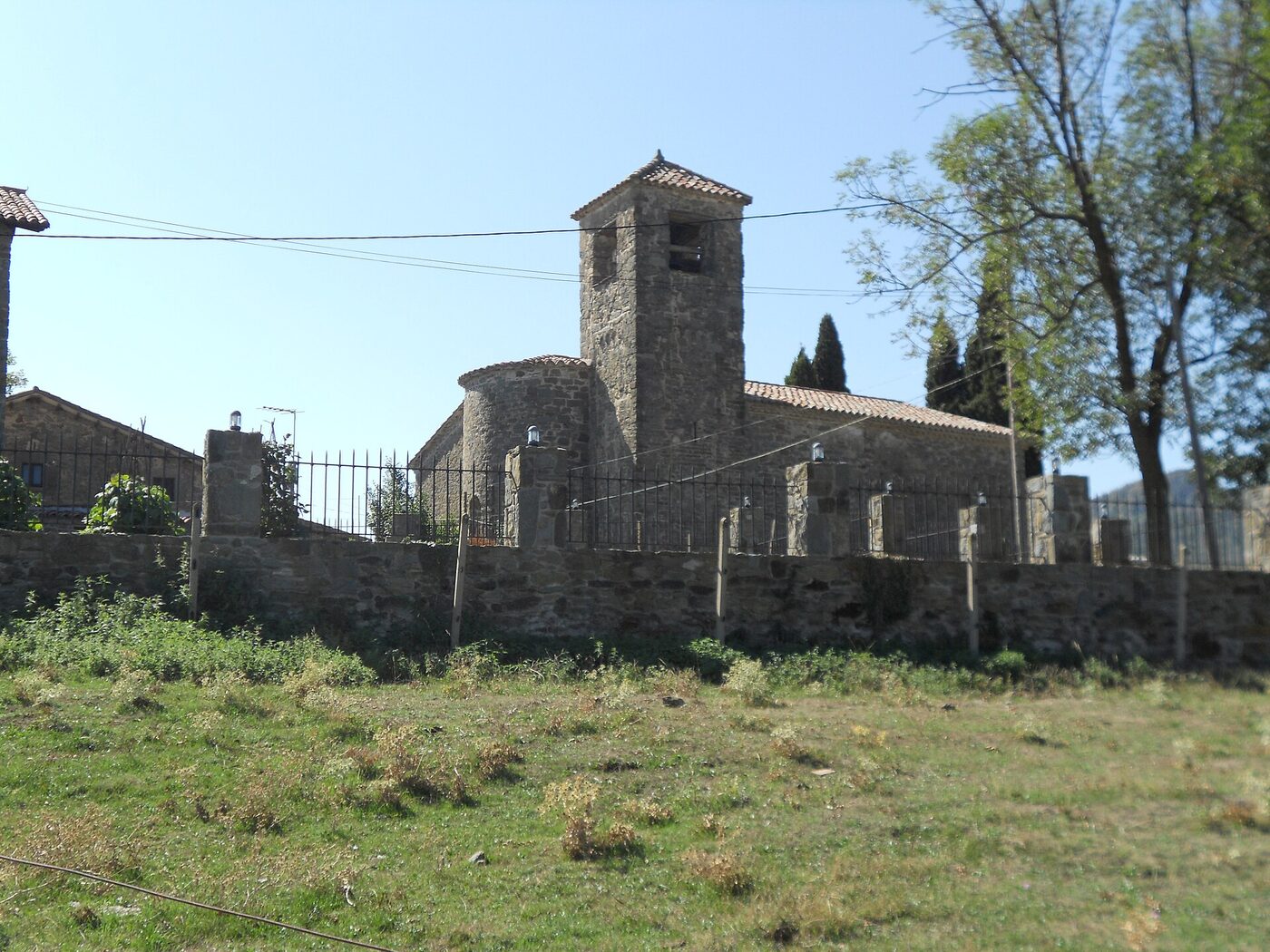 Sant Pere de Falgars en la Vall d'en Bas