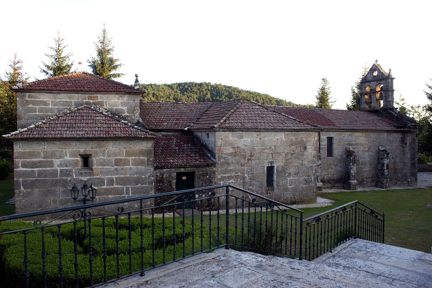 Igrexa de Santiago de Covelo en Covelo
