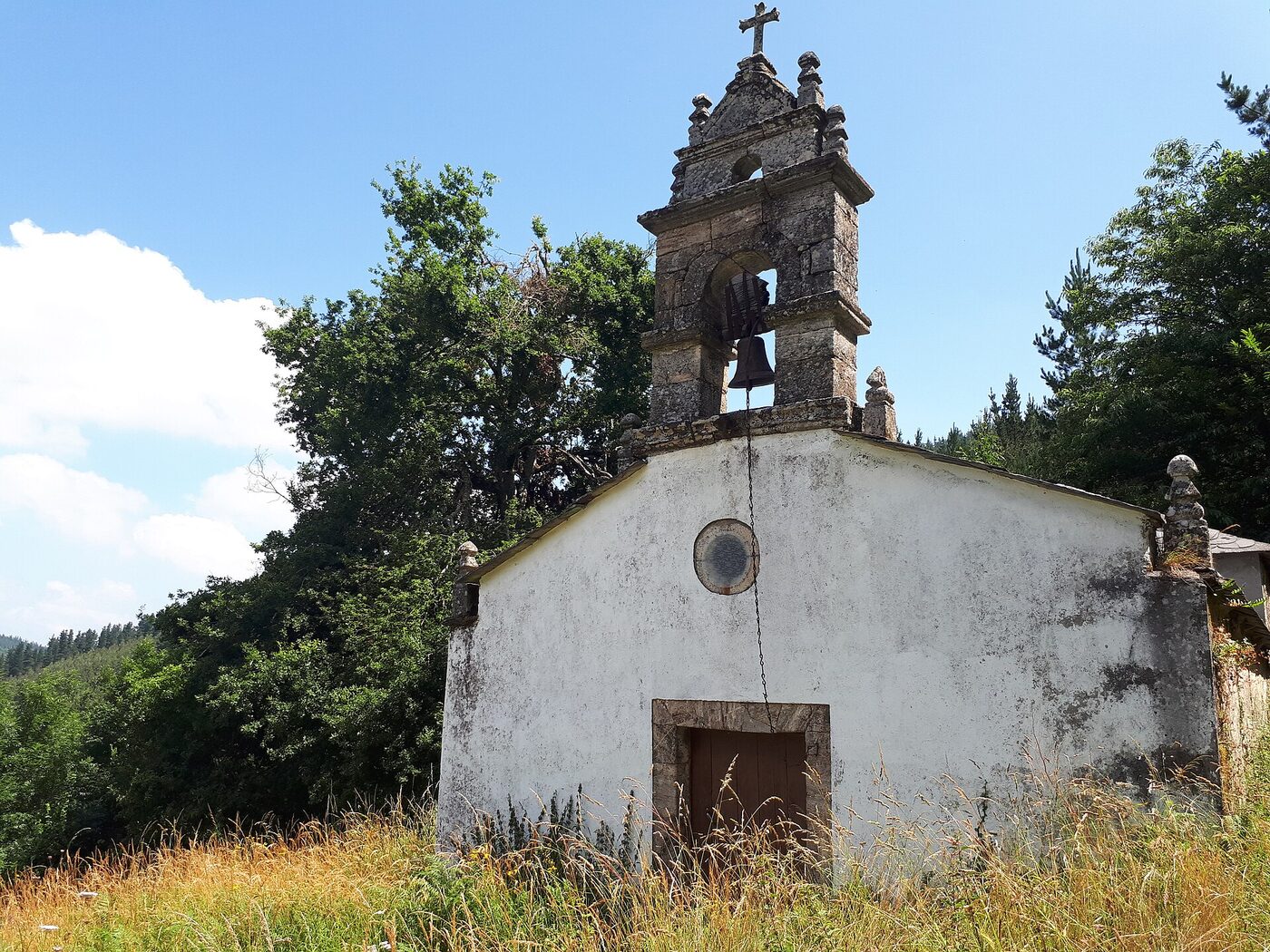 Igrexa de San Salvador de Francos en Baralla