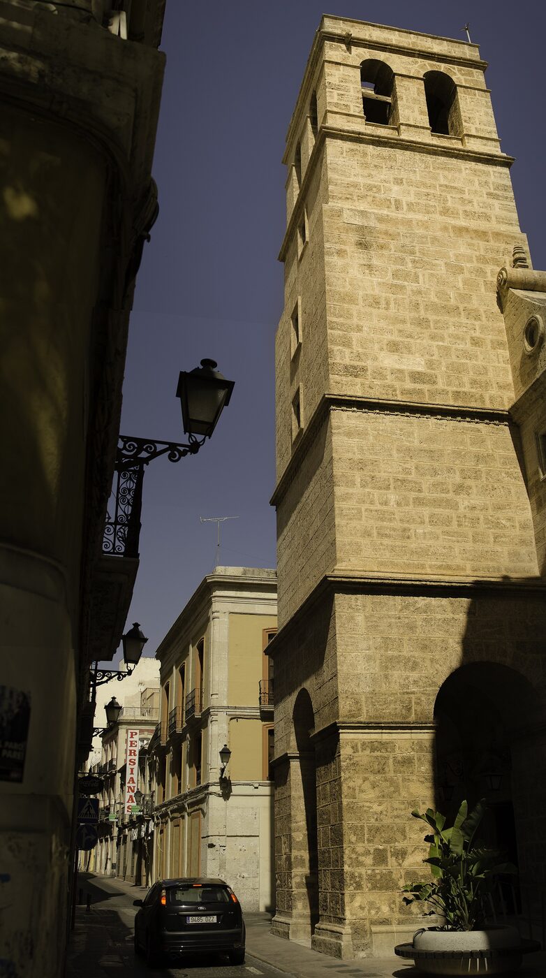 Parroquia de Santiago Apóstol en Almería