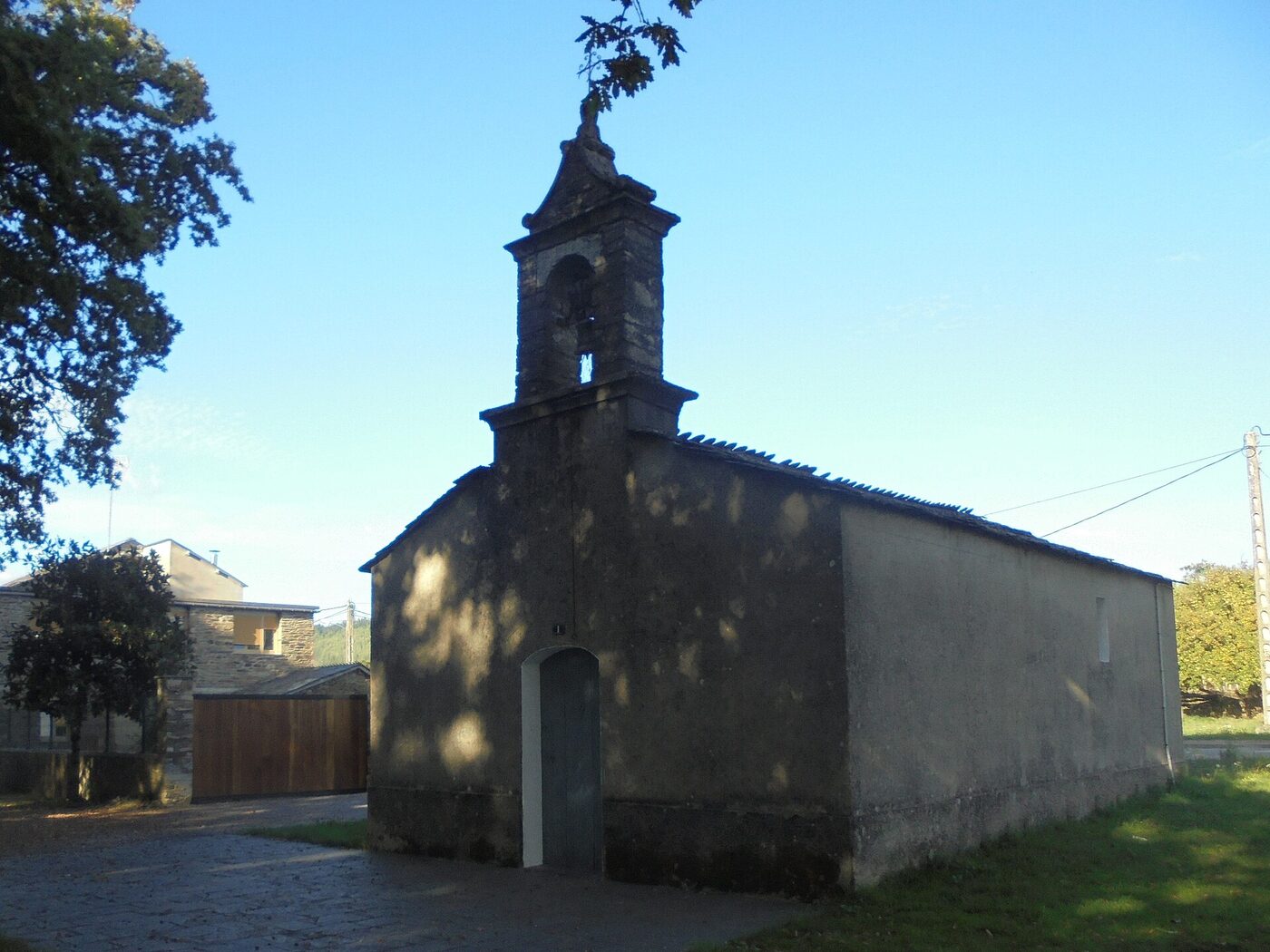 Capela de Santa Petronila de Rioxoán en Pol