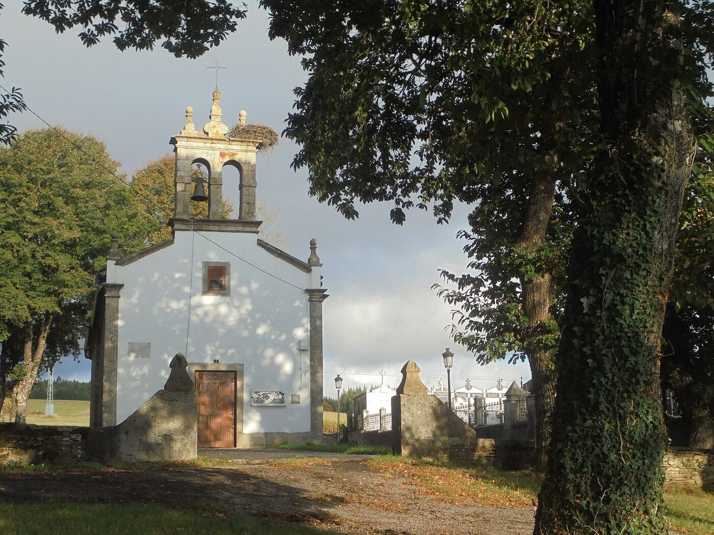 Igrexa de San Lourenzo de Torneiros en Pol