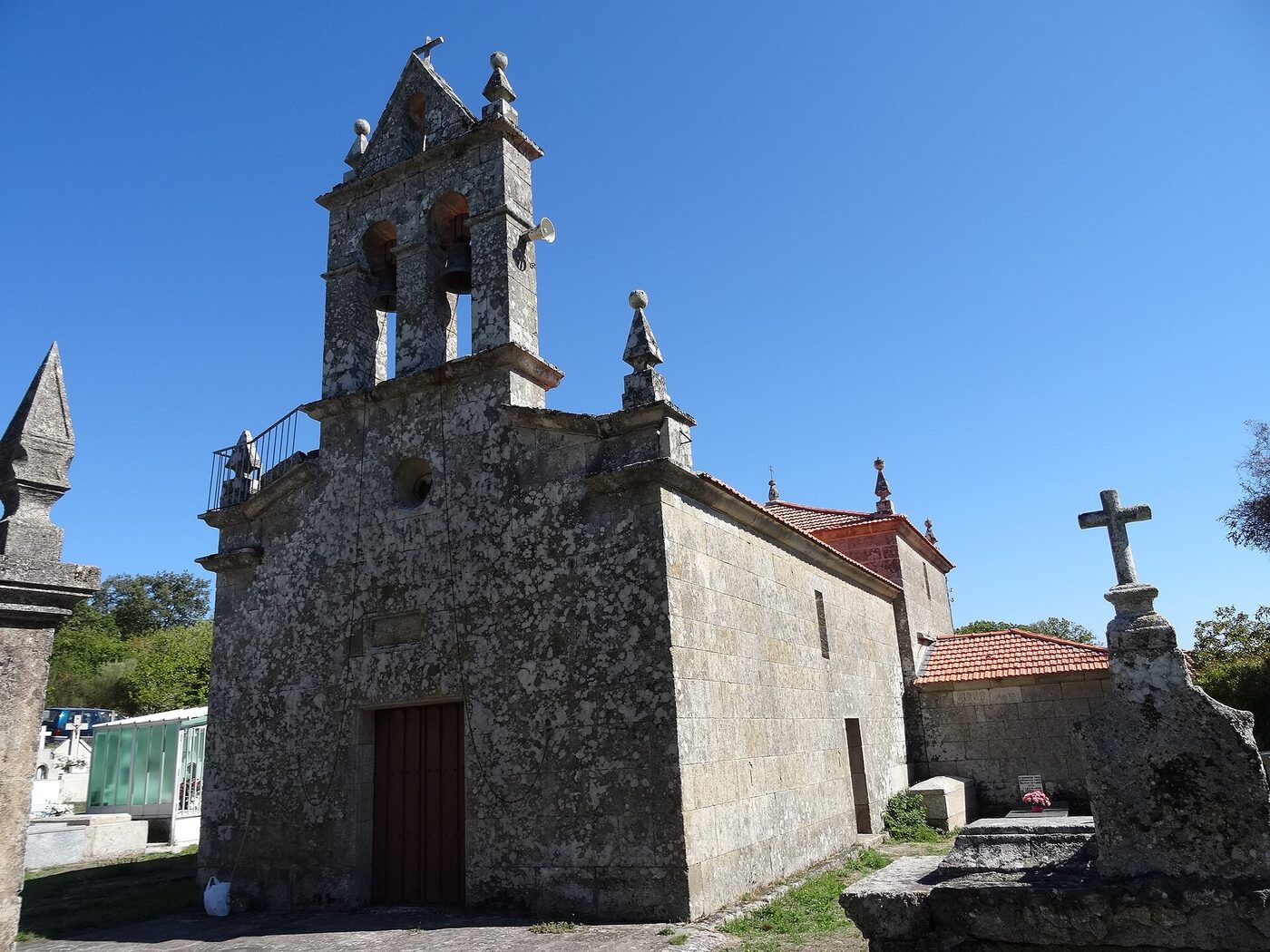 Igrexa de Santa María de Ponte Ambía en Baños de Molgas