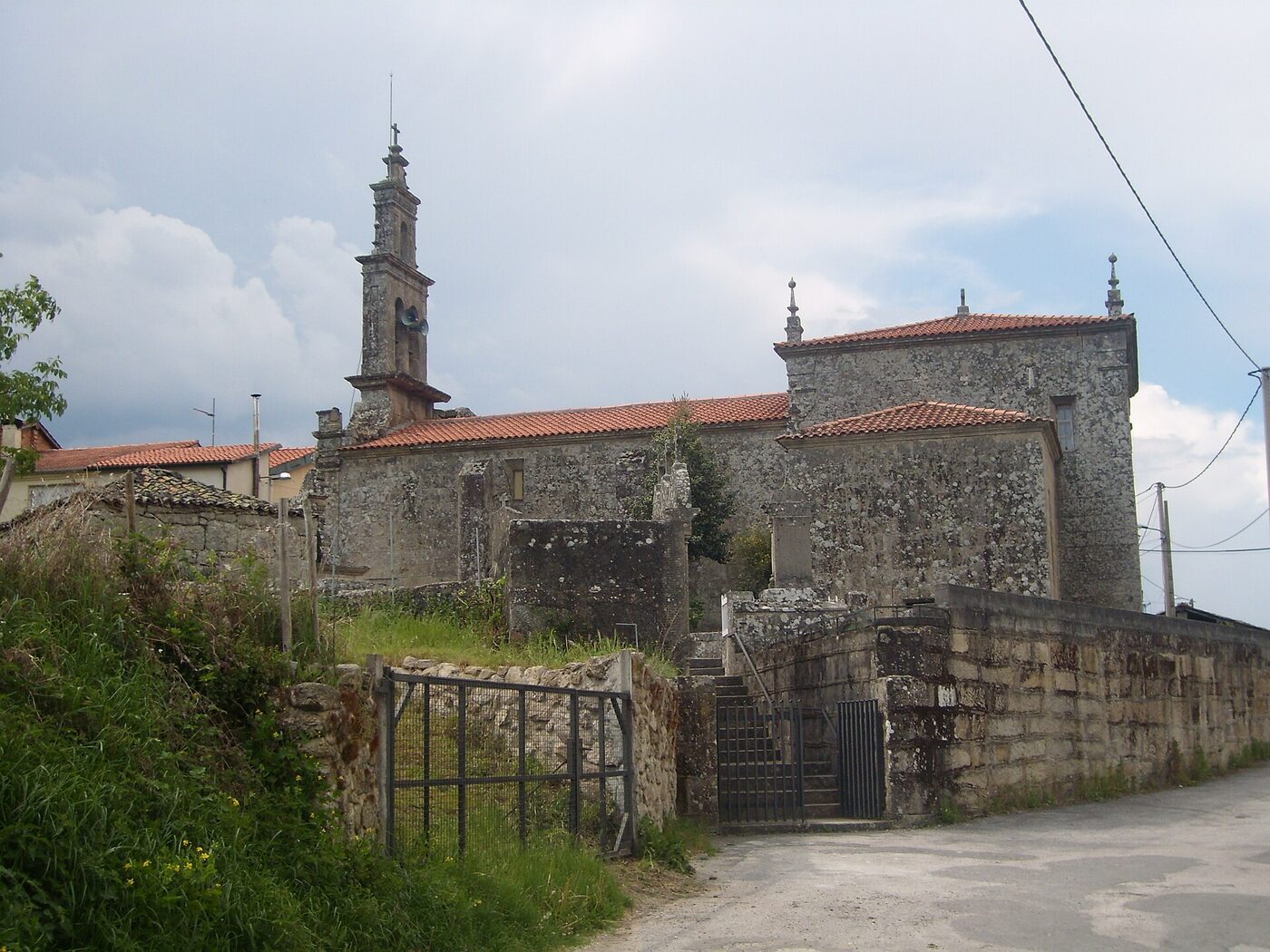 Igrexa de Santa María de Arnuíde en Vilar de Barrio