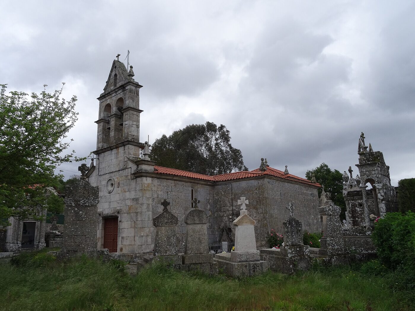 Igrexa de Santa María de Bóveda en Vilar de Barrio