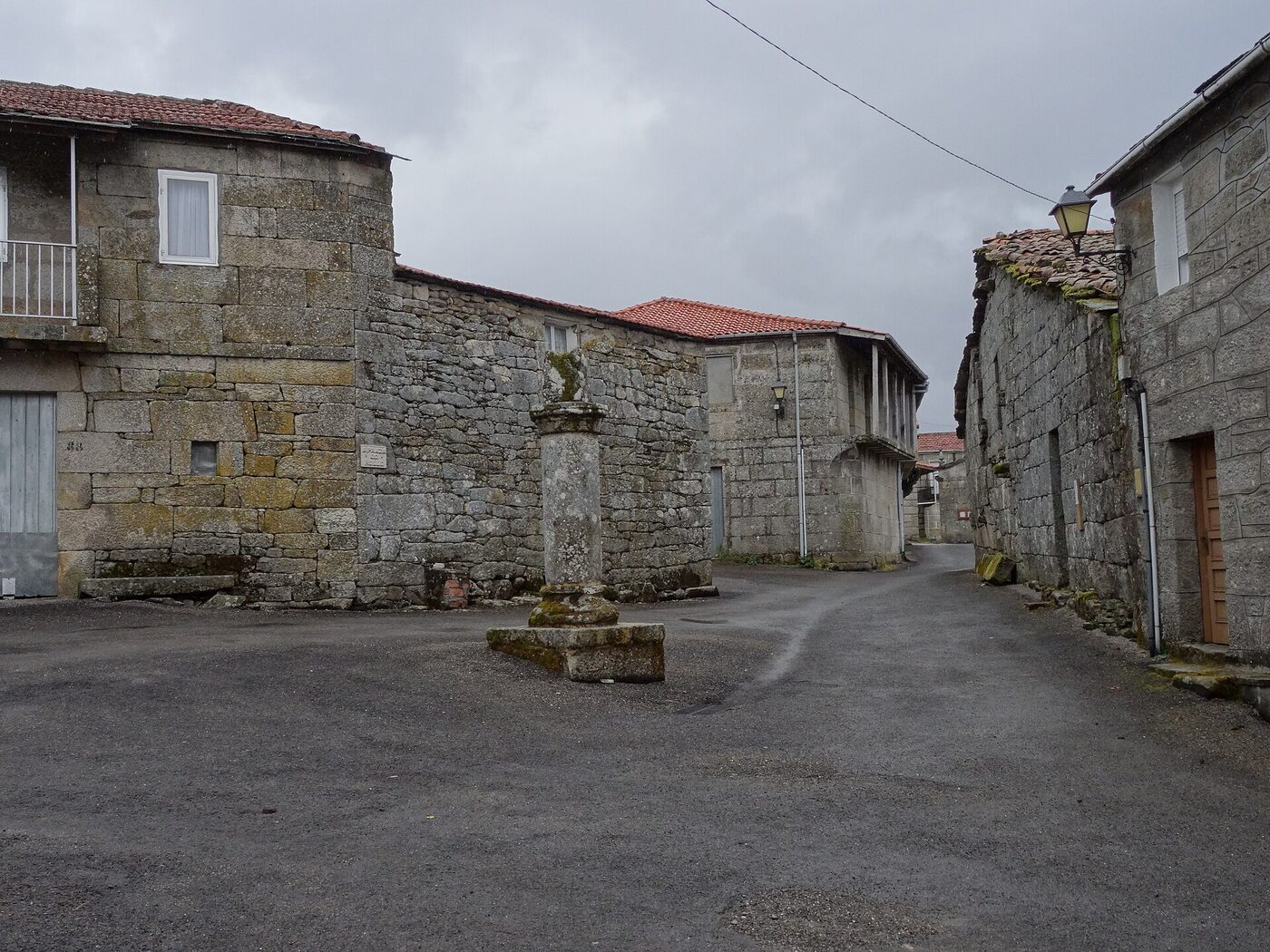 Igrexa de Santa María da Albergaría en Laza