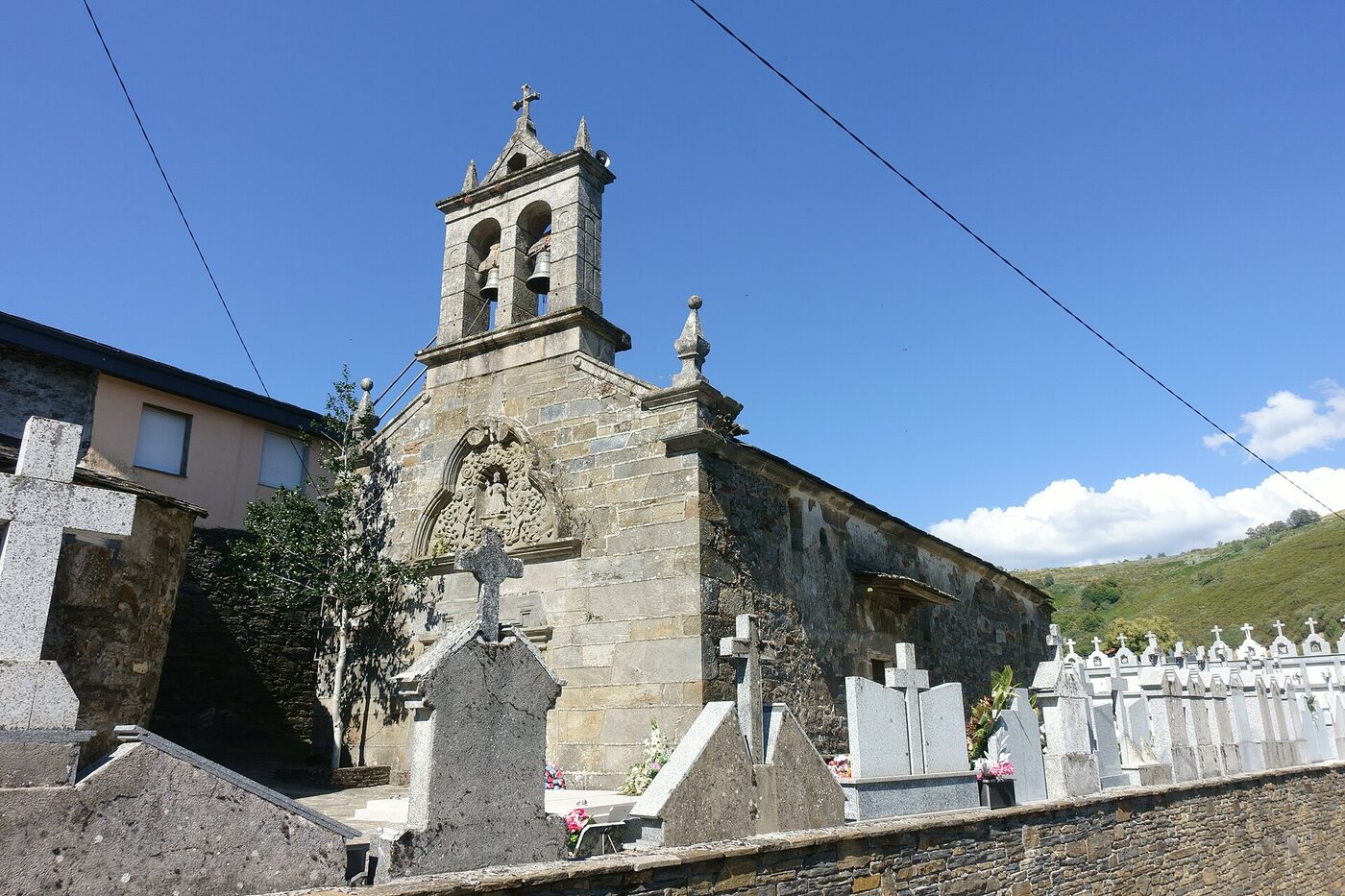 Igrexa de San Salvador de Camba en Laza