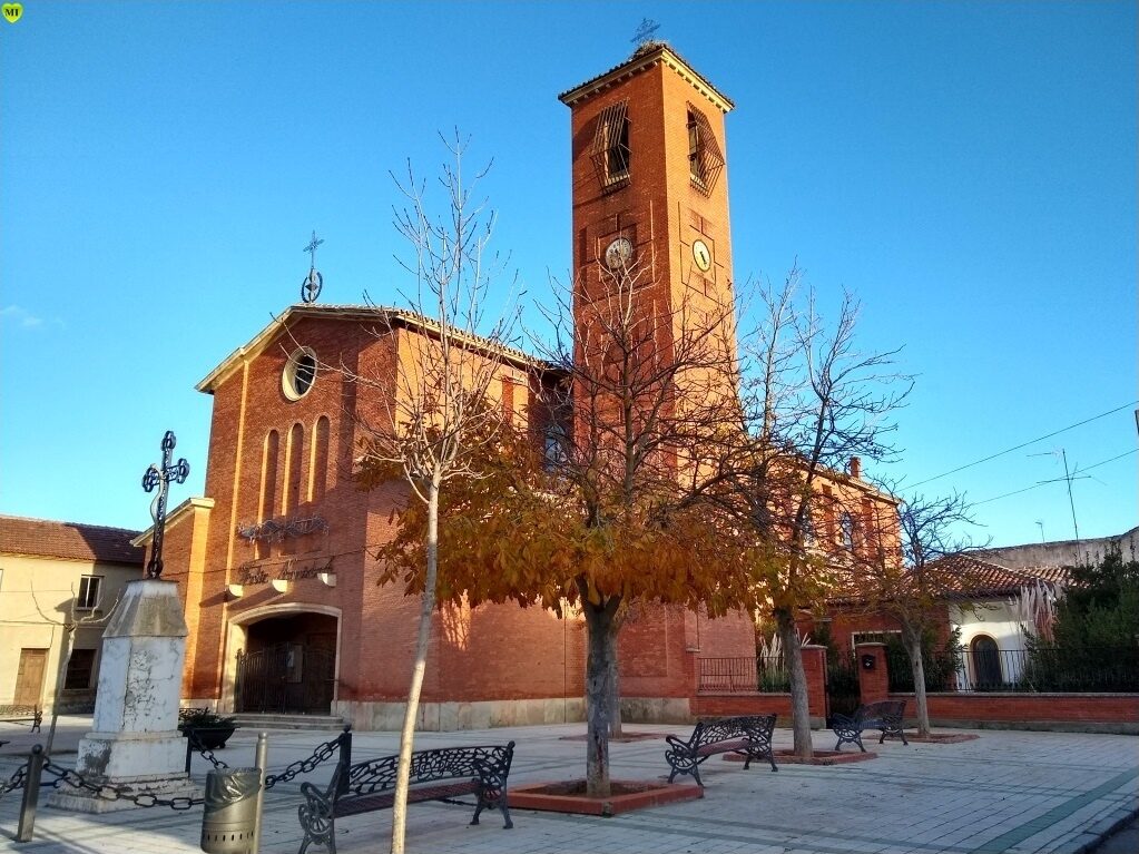 Iglesia de Santa Rosa de Lima en Venta de Baños