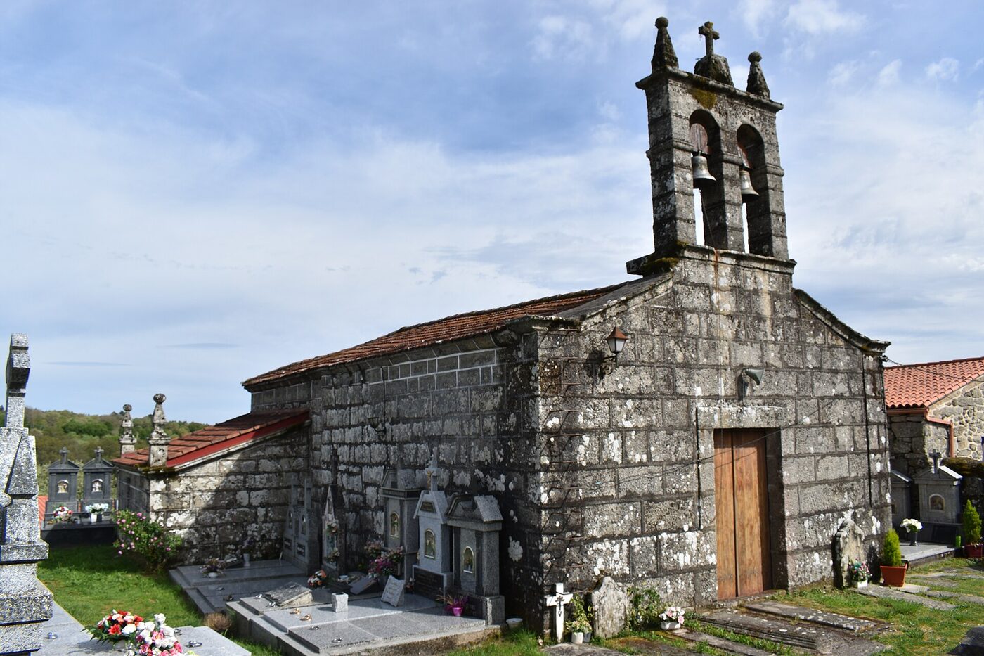 Igrexa de San Martiño de Rebordondo en Cualedro