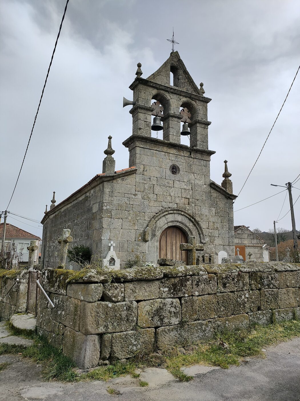 Igrexa de San Miguel de Gudín en Xinzo de Limia
