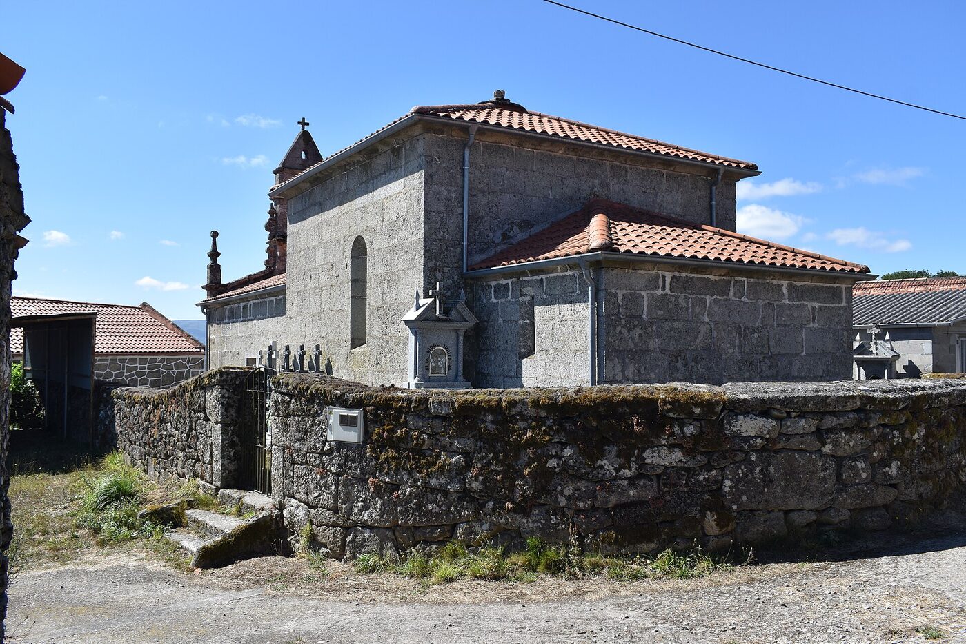 Igrexa de San Xoán de Golpellás en Calvos de Randín