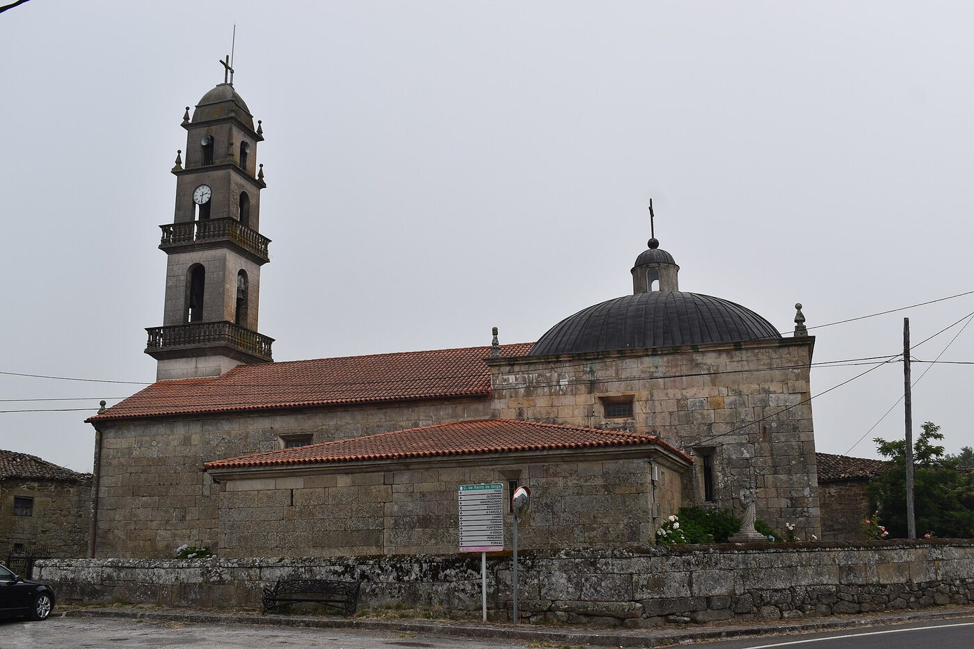 Igrexa de San Xoán de Rairiz de Veiga en Rairiz de Veiga