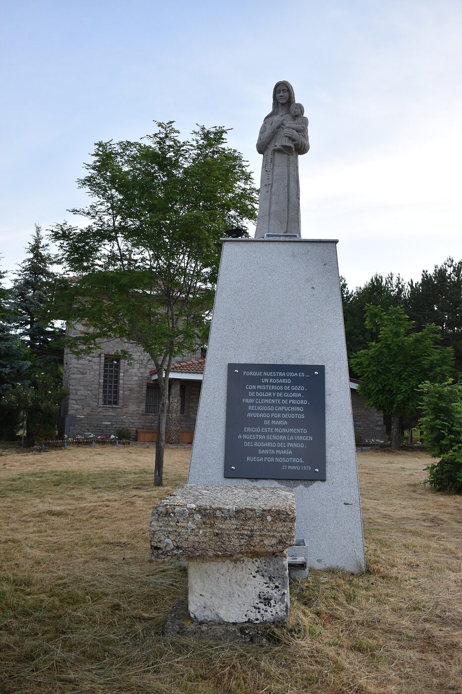 Ermita de la Virgen de El Pando en Prioro