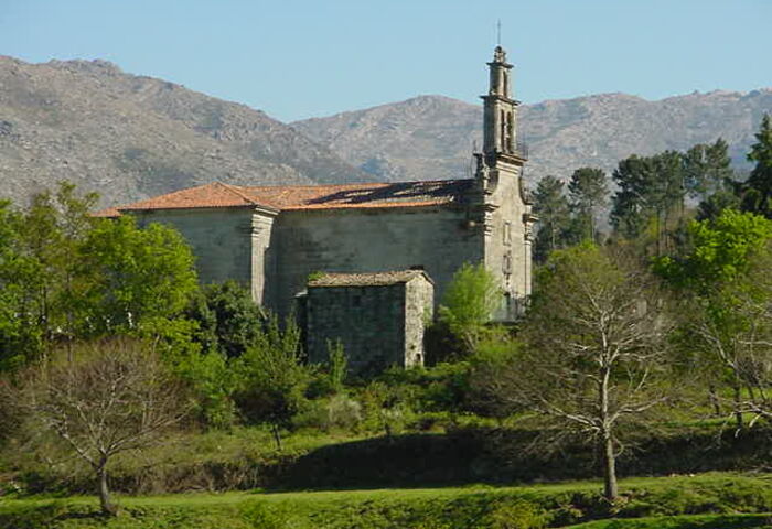 Igrexa de Santa María de Río Caldo