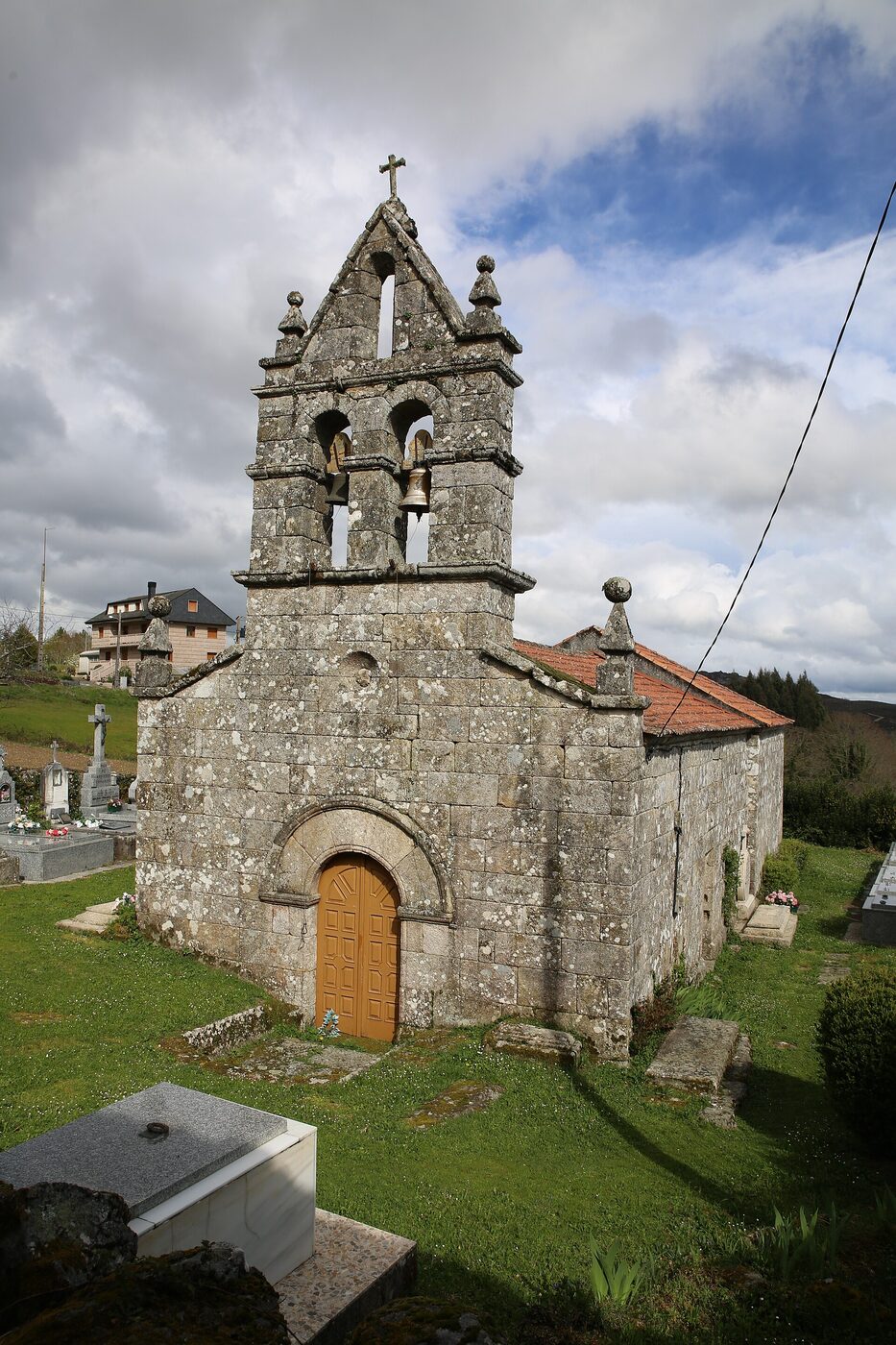Igrexa de San Pedro Fiz de Vilar en Bande
