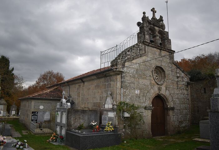 Igrexa de San Vicente de Coucieiro