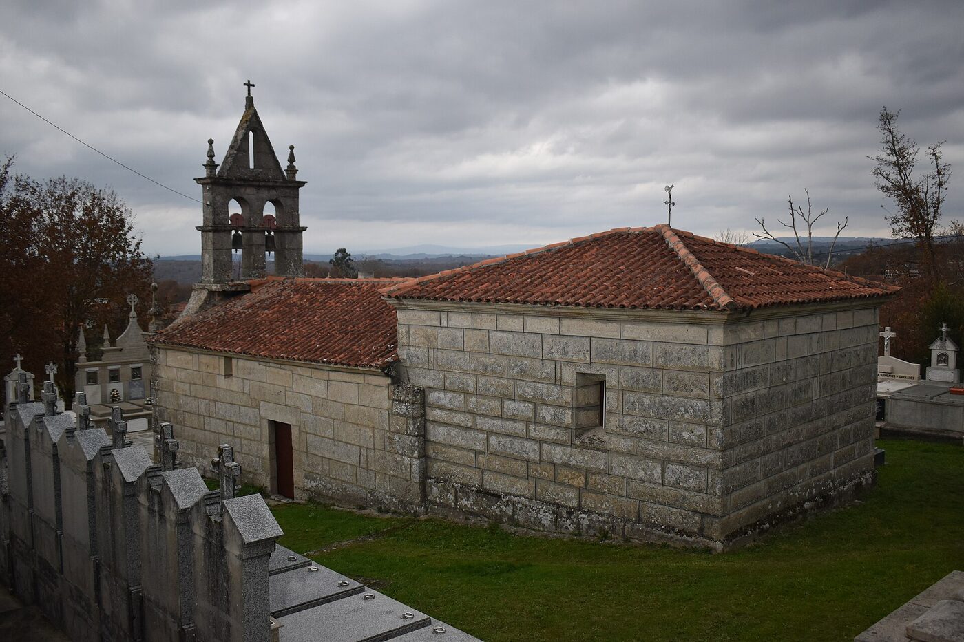 Igrexa de San Mamede de Cantoña en Paderne de Allariz
