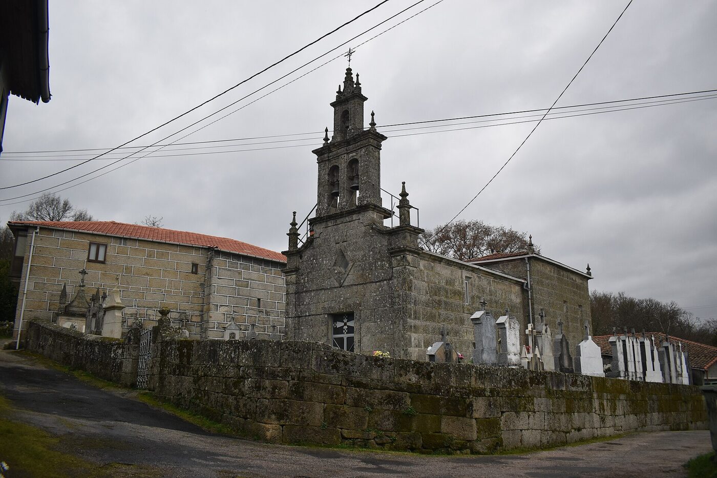 Igrexa de Santa María de Piúca ou Araúxo en Maceda
