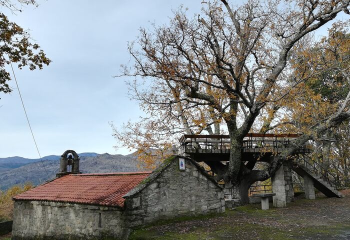 Capela de San Pedro de Ludeiros