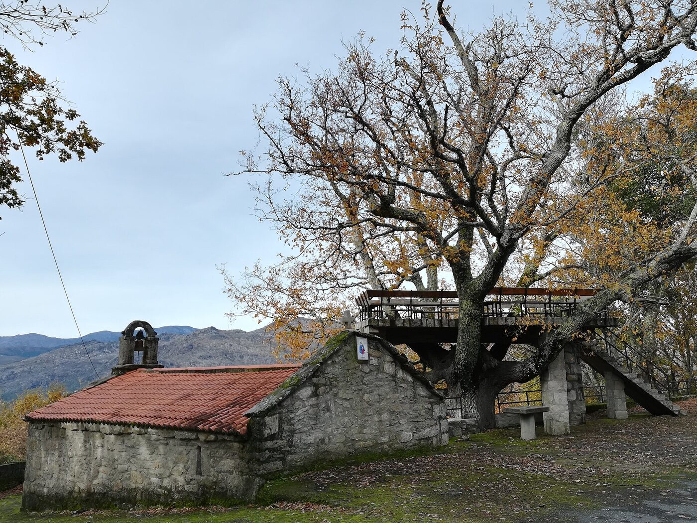 Capela de San Pedro de Ludeiros en Lobios