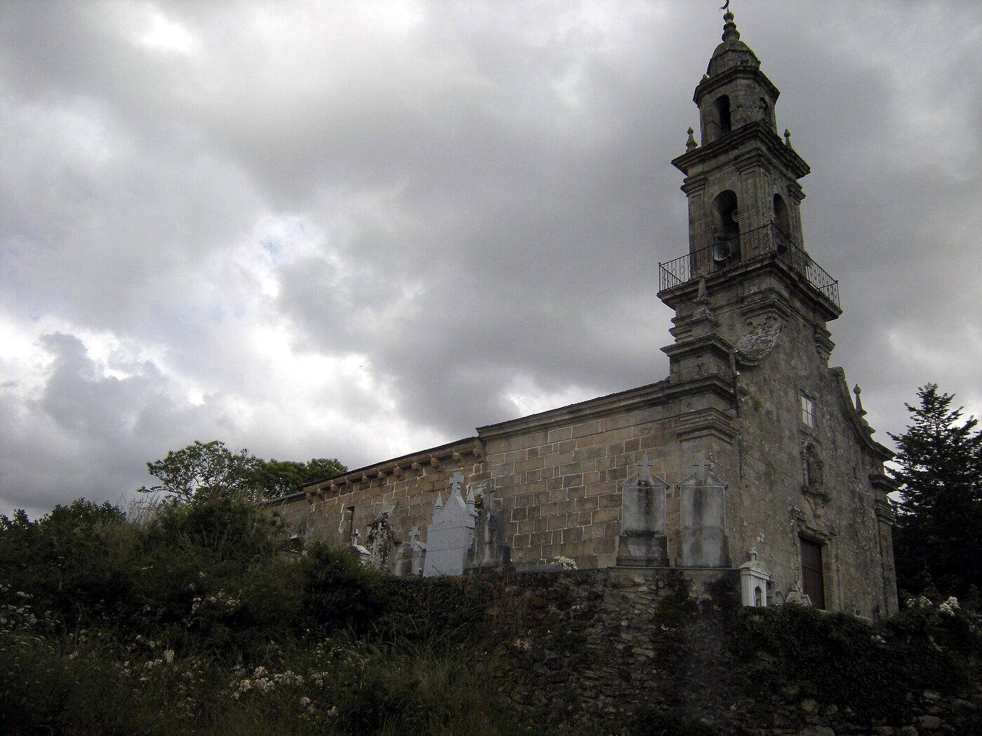 Igrexa de San Martiño de Porqueira en Porqueira