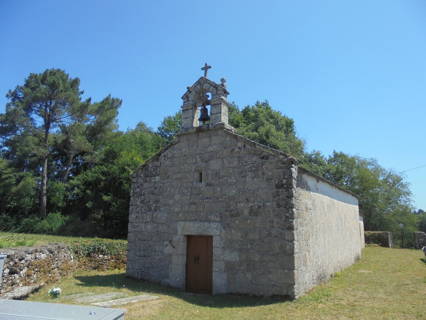 Igrexa de San Fiz de Bergazo en O Corgo